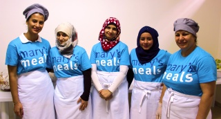 Un grupo de cocineros voluntarios en Líbano.